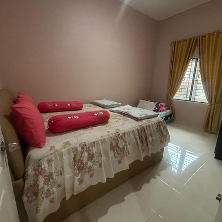 Villa Brastagi Resort Jalan Mimpin Tua Blok C No. 41 Берастаги Екстериор снимка